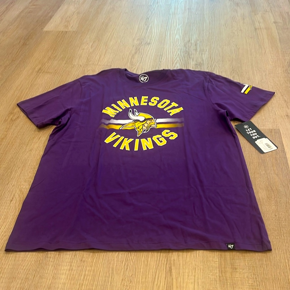 New with tags | Men’s | Large Minnesota Vikings T-Shirt